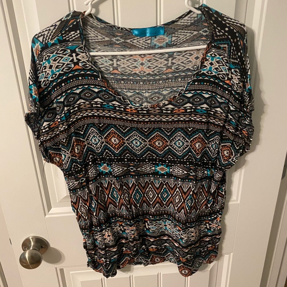 tribal print tee